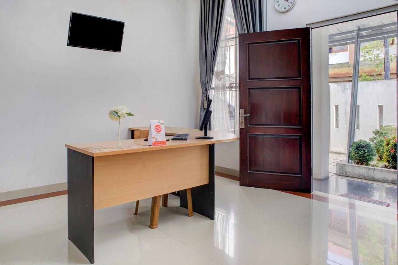 Oyo 3690 Wisma Yani Syariah Padang  Exteriör bild