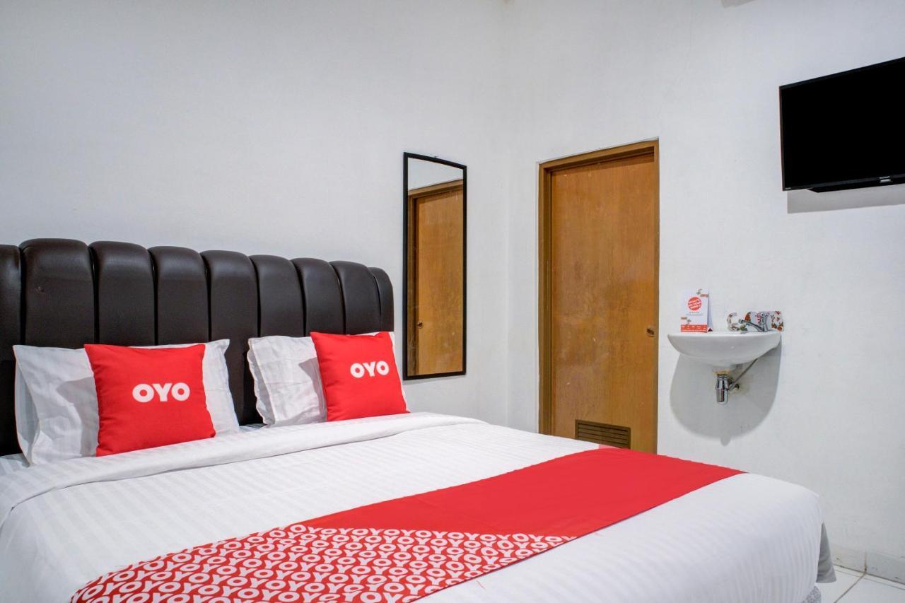 Oyo 3690 Wisma Yani Syariah Padang  Exteriör bild