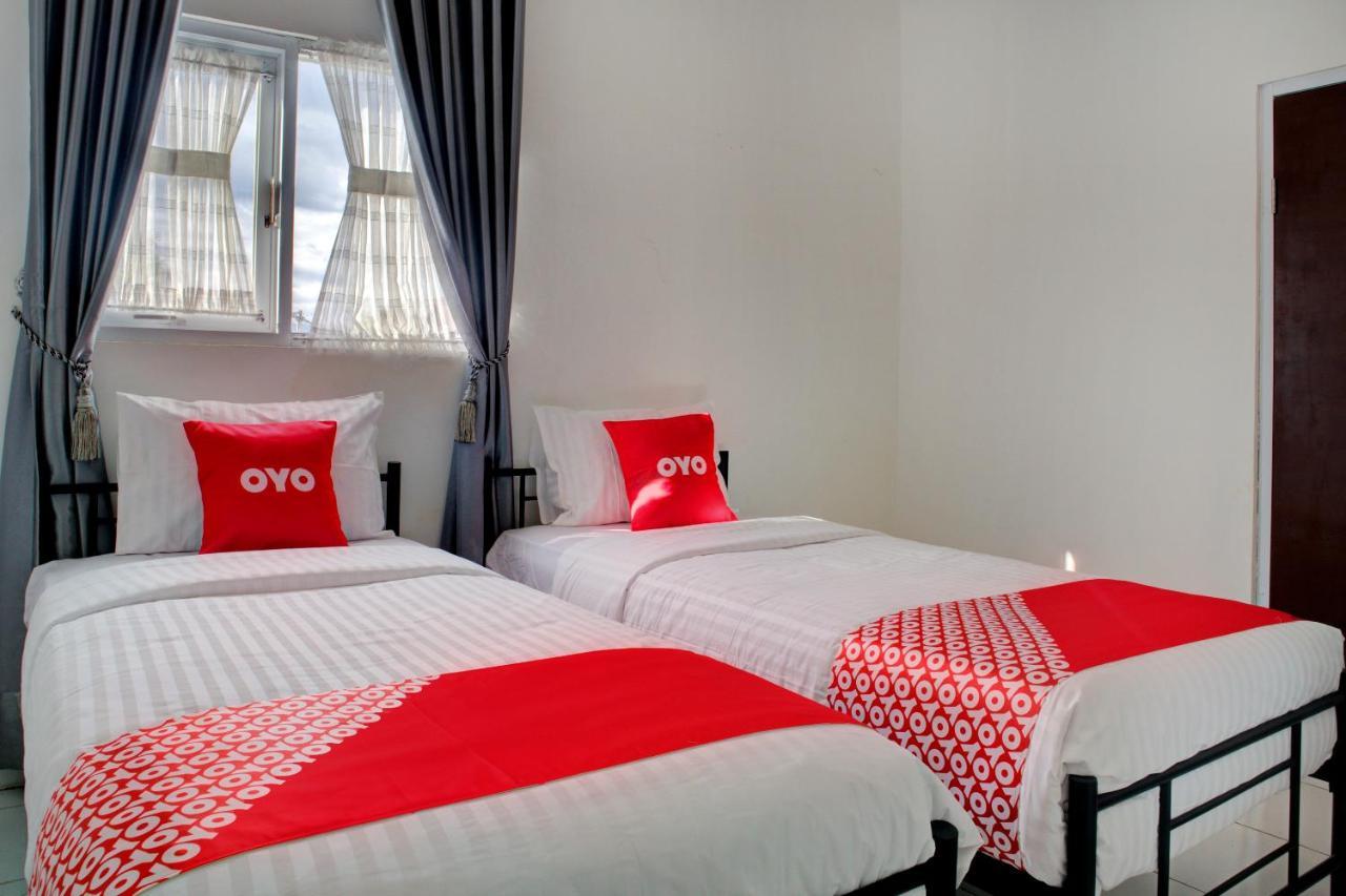 Oyo 3690 Wisma Yani Syariah Padang  Exteriör bild