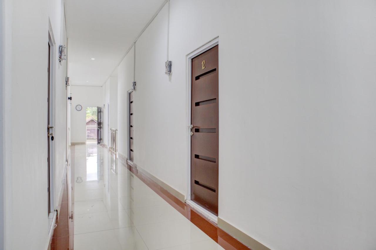 Oyo 3690 Wisma Yani Syariah Padang  Exteriör bild